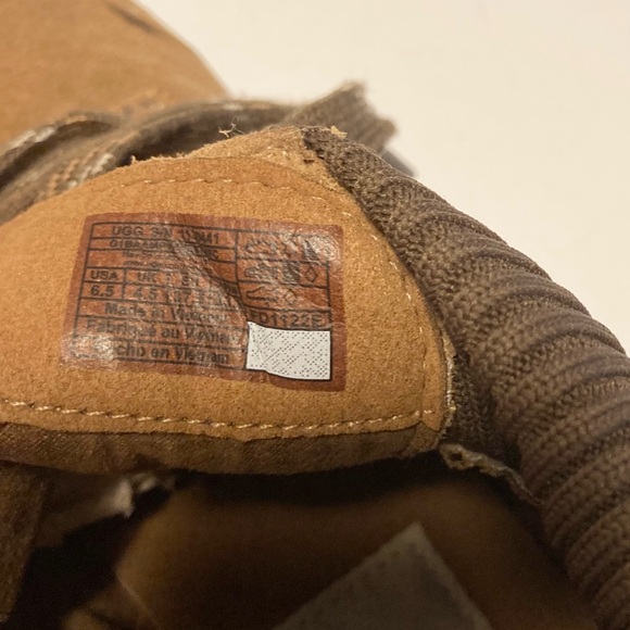 UGG Tan Suede Waterproof Leather Rubber Outsole Hiking Boots size 6.5 - Picture 15 of 15